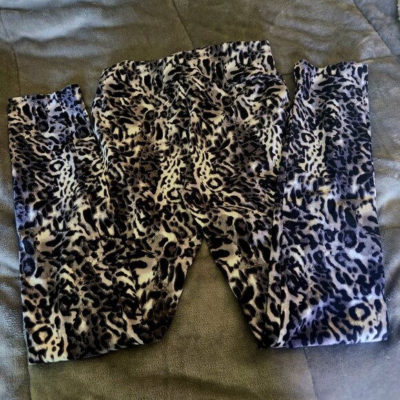 K27 Kewl animal print leggings tummy control waistband by Robin 4% spandex - M/L - Picture 3 of 6